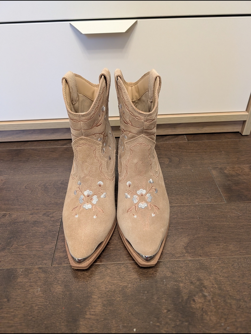 Women's Beige Embroidered Western Ankle Boots